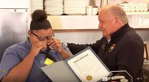 Waitress at Waffle House gets $16,000 college scholarship for cutting up an elderly customer’s food