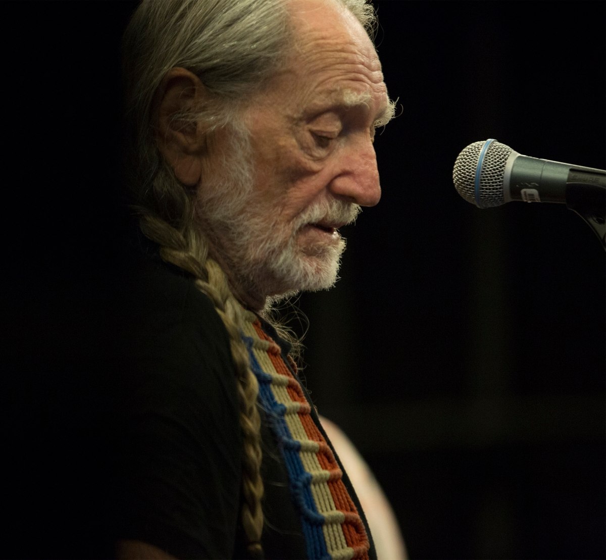 Willie Nelson rescued 70 horses from the slaughterhouse, now looks after them at his Texas farm