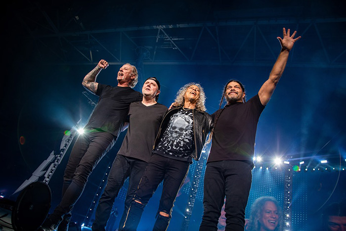 Metallica donates 250,000 Euros for children’s hospital in Bucharest