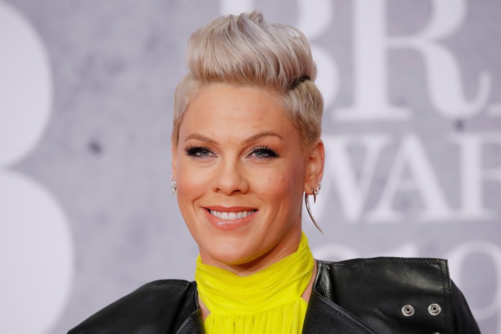 Pink donates $500,000 to Australian fire services