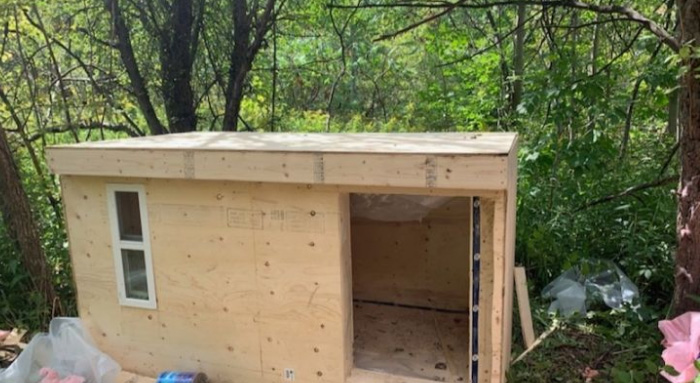 This carpenter is building mobile shelters to keep the homeless warm during winters